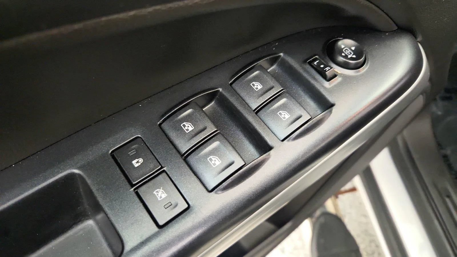 Used 2017 Chevrolet Colorado LT w/ LT Convenience Package AWD/4WD image 22
