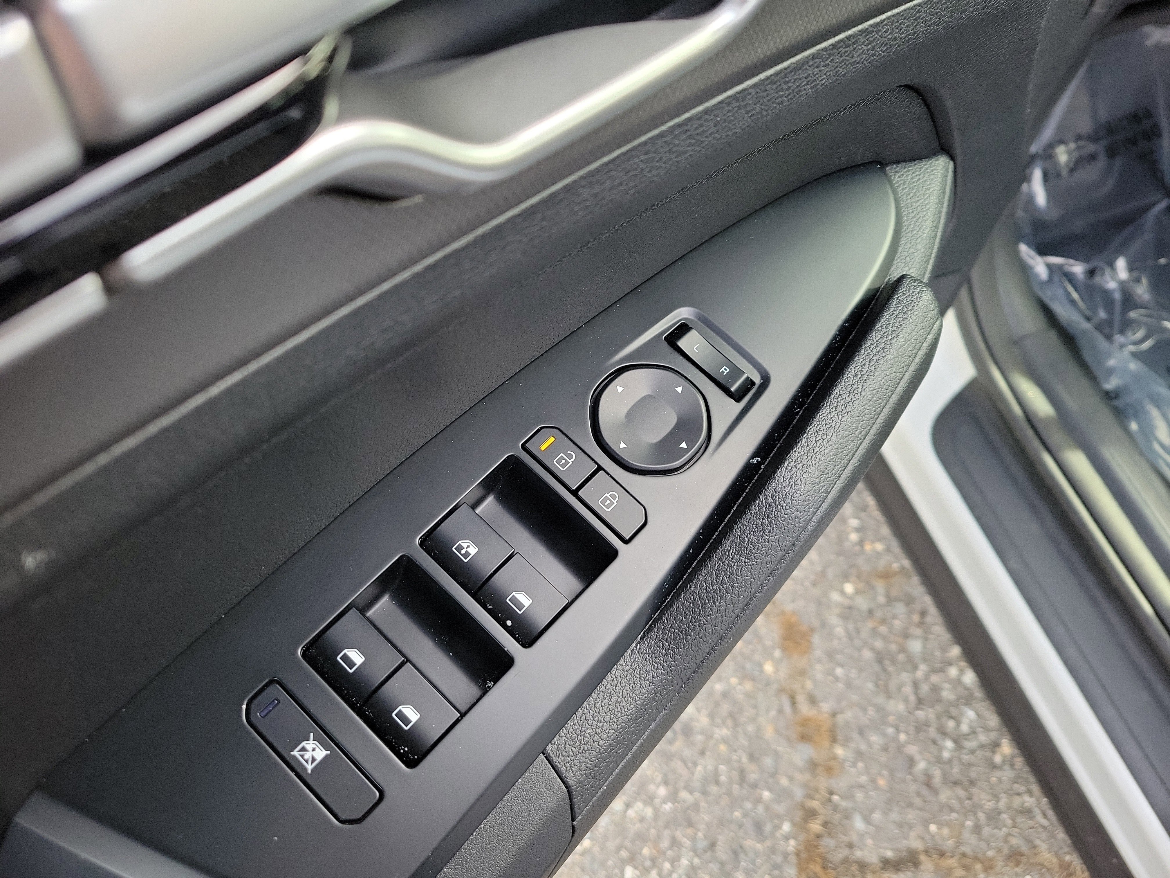 Used 2026 Kia Sportage LX w/ LX Convenience Package image 20