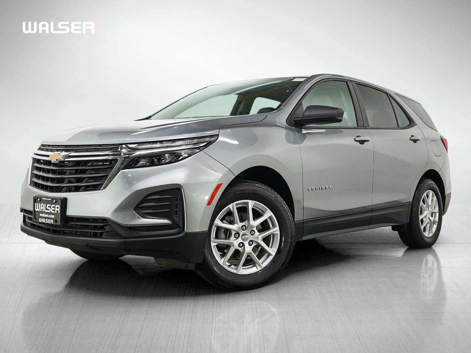 Used 2024 Chevrolet Equinox LS w/ LS Convenience Package AWD/4WD image 1