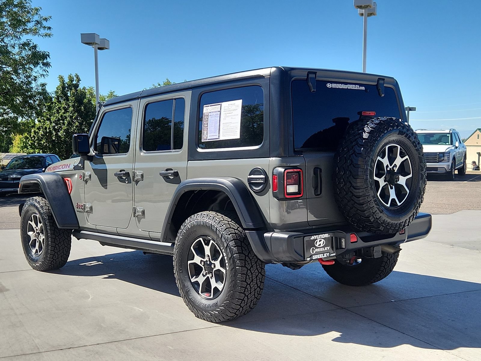 Used 2021 Jeep Wrangler Unlimited Rubicon w/ Cold Weather Group AWD/4WD image 3