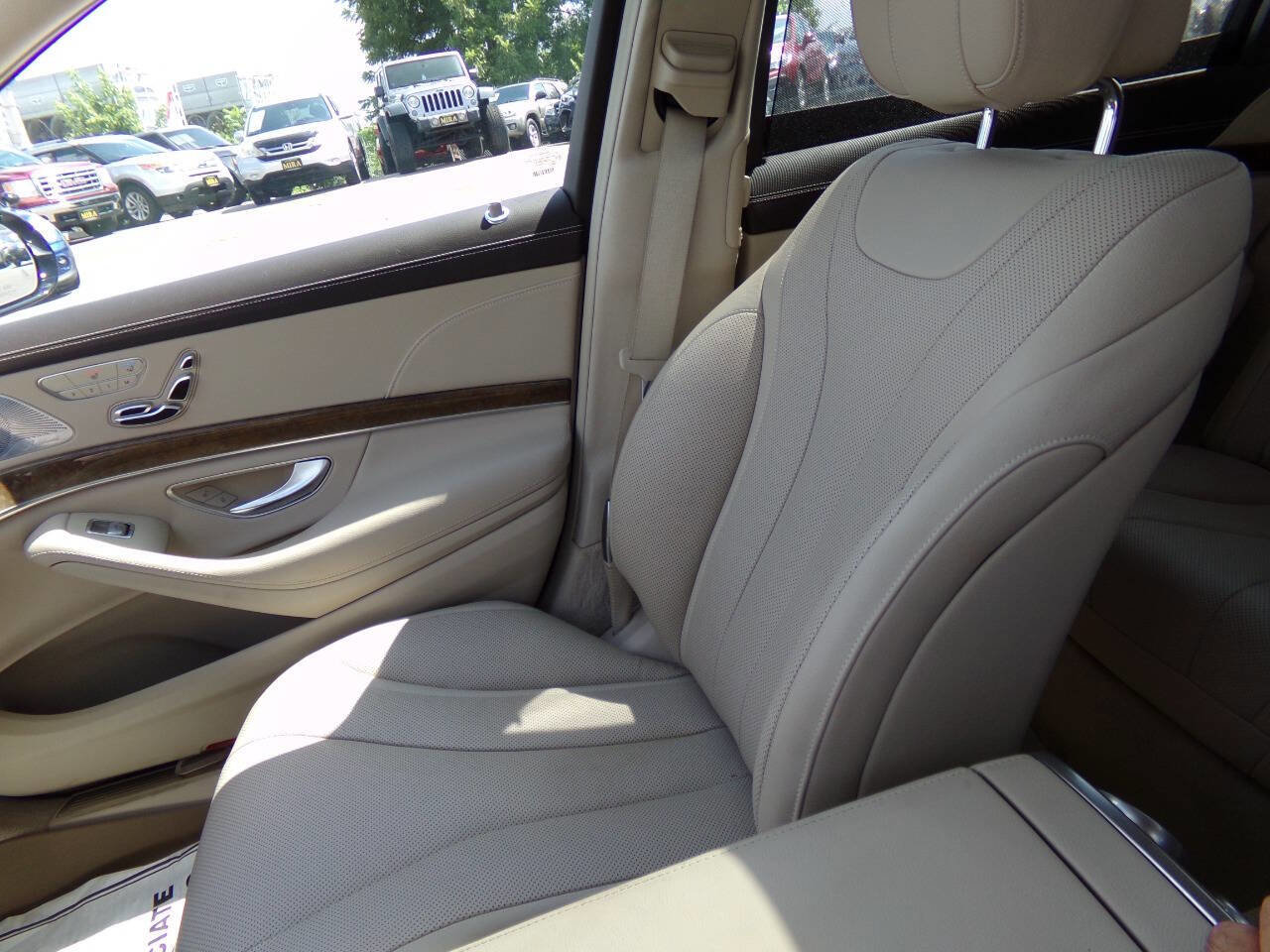Used 2015 Mercedes-Benz S 550 4MATIC Sedan image 45