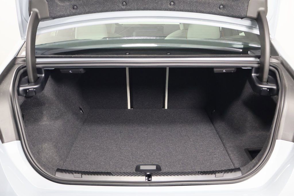 New 2026 BMW i5 eDrive40 w/ M Sport Package image 8