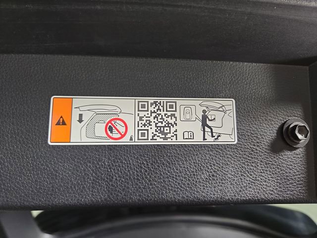 Used 2025 Toyota Highlander XSE AWD/4WD image 36