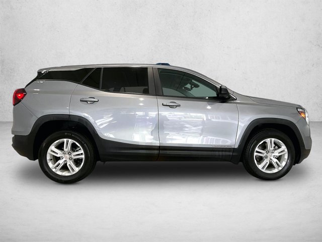 Used 2023 GMC Terrain SLE FWD image 5