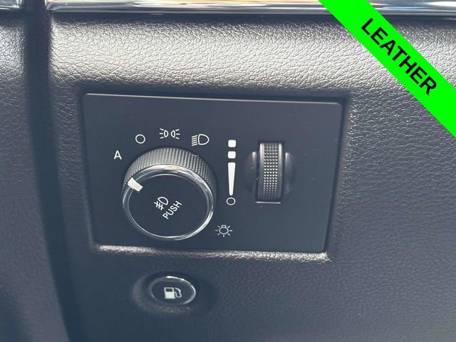 Used 2021 Jeep Grand Cherokee Limited w/ Trailer Tow Group IV image 14