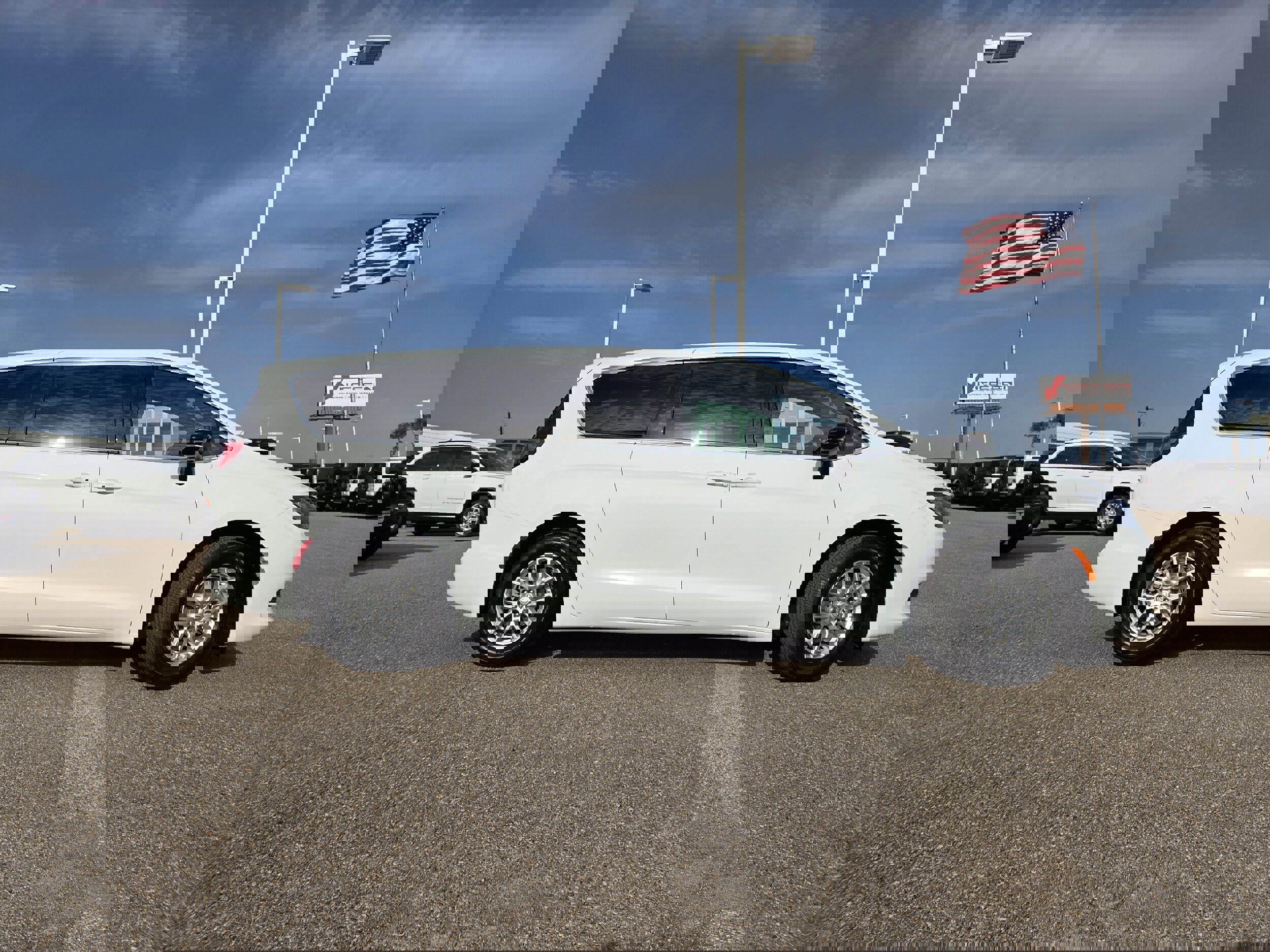 New 2026 Chrysler Voyager LX image 8