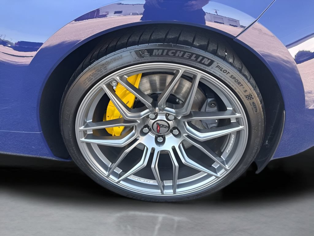 Used 2025 Chevrolet Corvette Z06 w/ Stealth Interior Trim Package RWD image 36