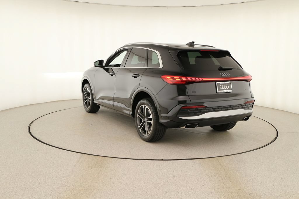 Certified 2025 Audi Q5 Premium AWD/4WD image 4
