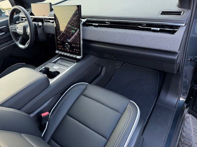 New 2026 GMC Sierra EV Elevation image 17