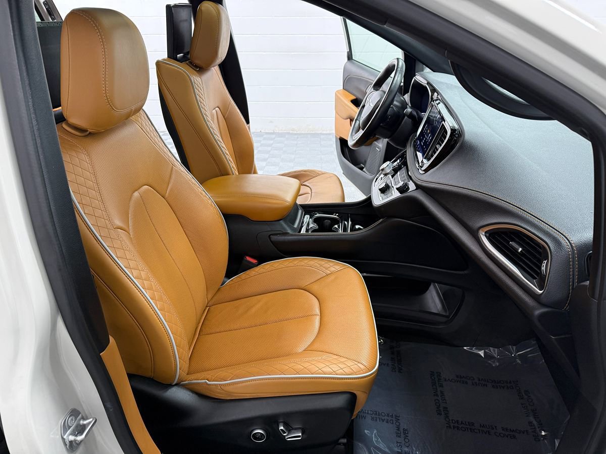 Used 2021 Chrysler Pacifica Pinnacle image 17