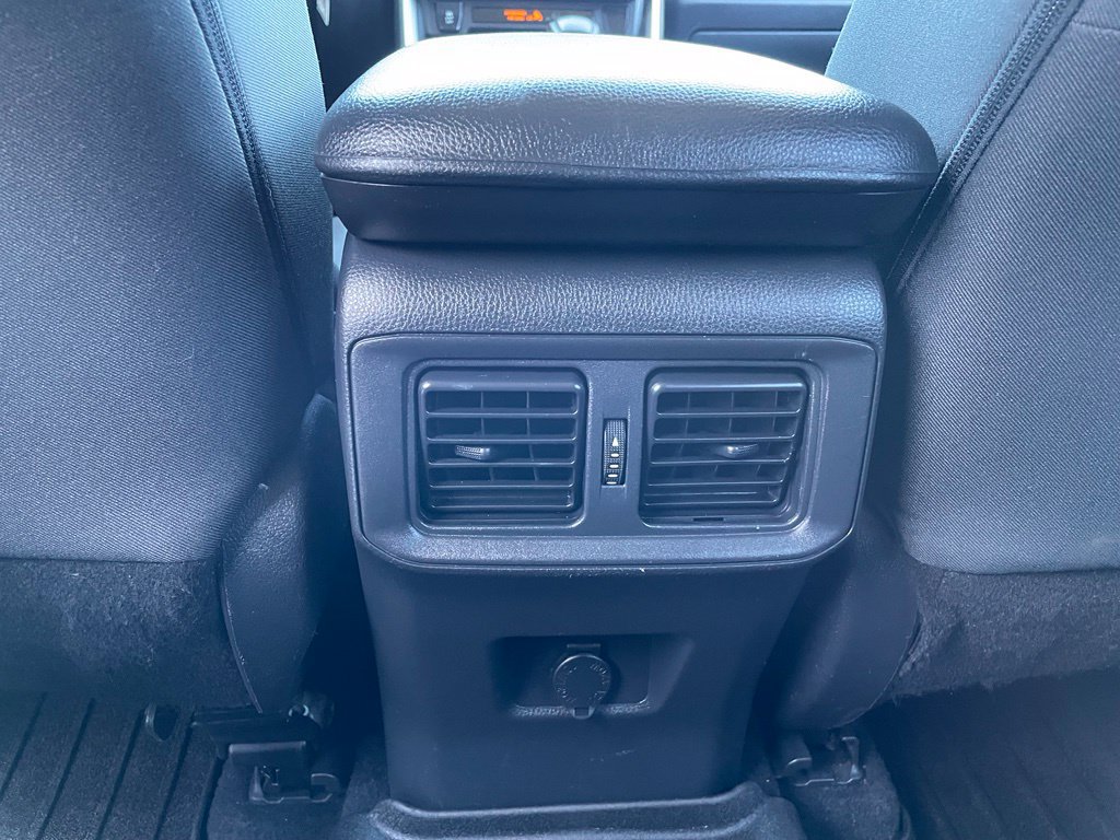 Used 2021 Toyota RAV4 LE w/ Carpet Mat Package (TMS) AWD/4WD image 16