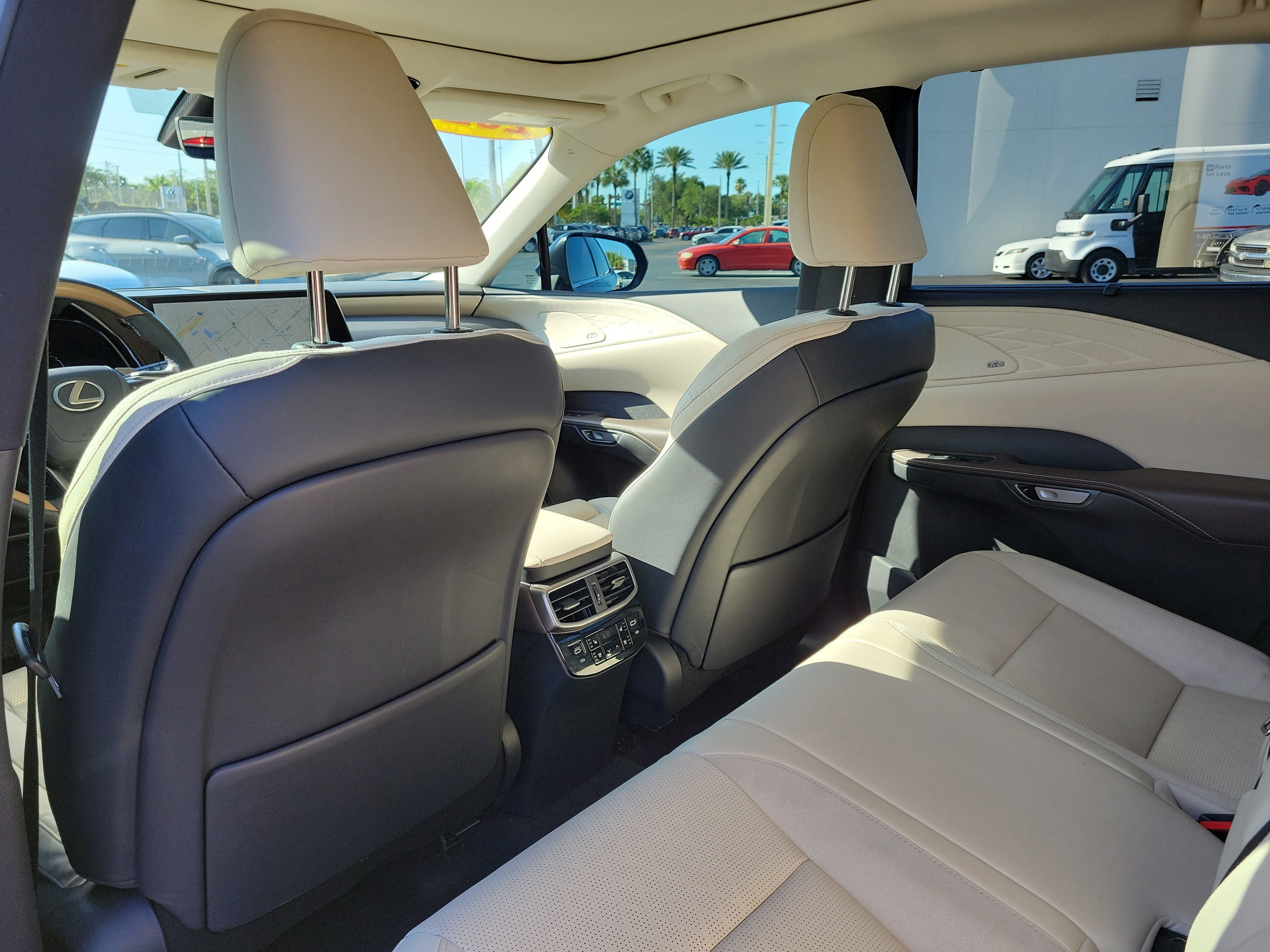 Used 2023 Lexus RX 350 w/ Cold Area Package FWD image 11