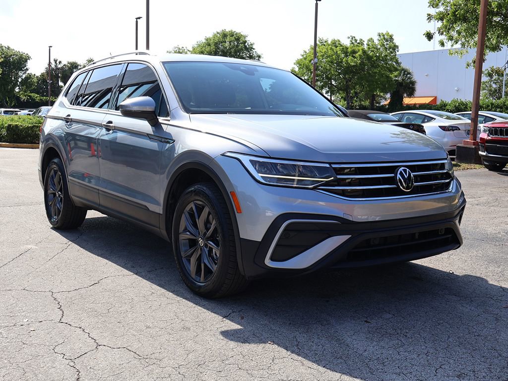 Used 2023 Volkswagen Tiguan SE FWD image 54
