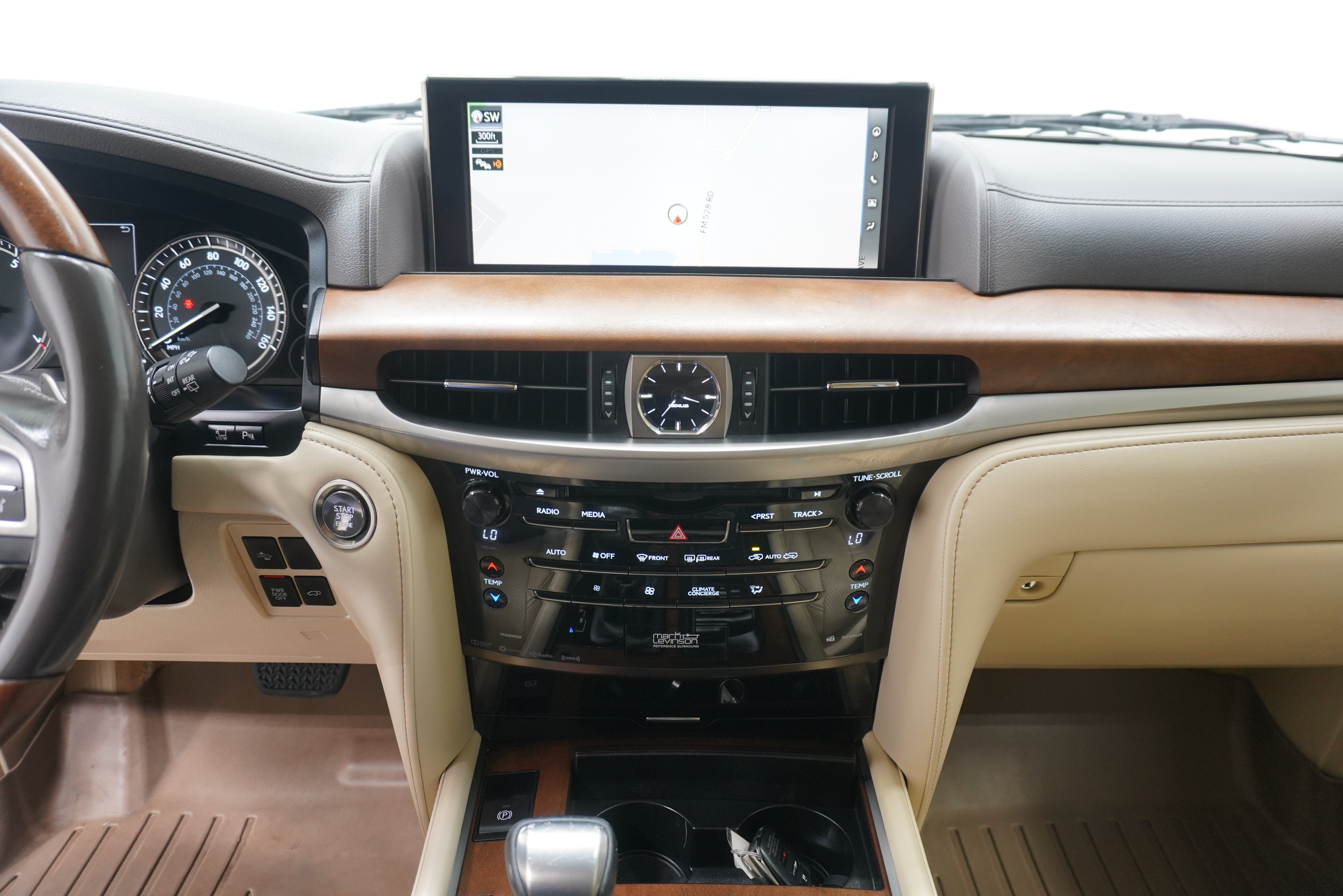 Used 2019 Lexus LX 570 4WD w/ Luxury Package image 27