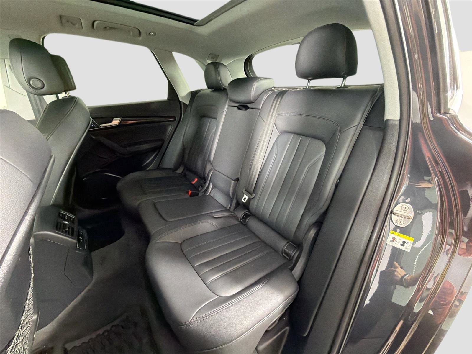 Used 2020 Audi Q5 2.0T Premium Plus AWD/4WD image 24