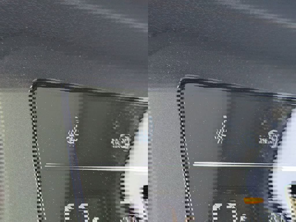 Certified 2022 Volkswagen Tiguan SE image 23