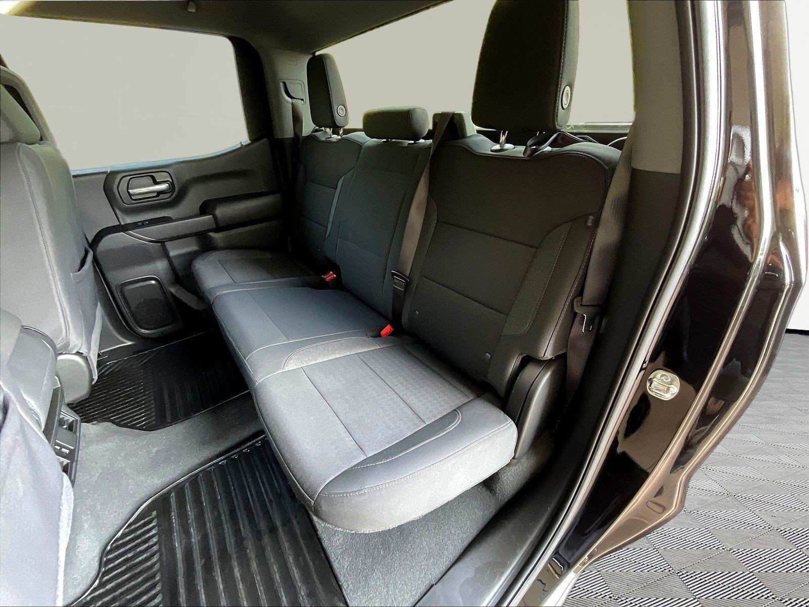 Used 2025 Chevrolet Silverado 1500 Custom AWD/4WD image 22