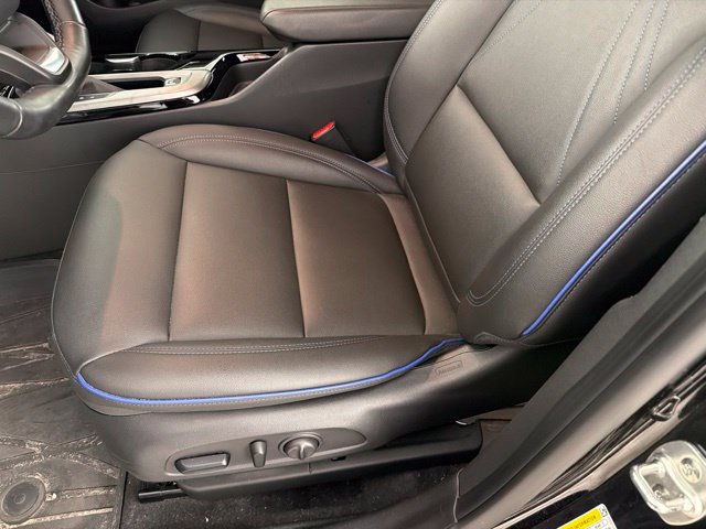 Used 2024 Buick Envista Sport Touring w/ Convenience I Package FWD image 21