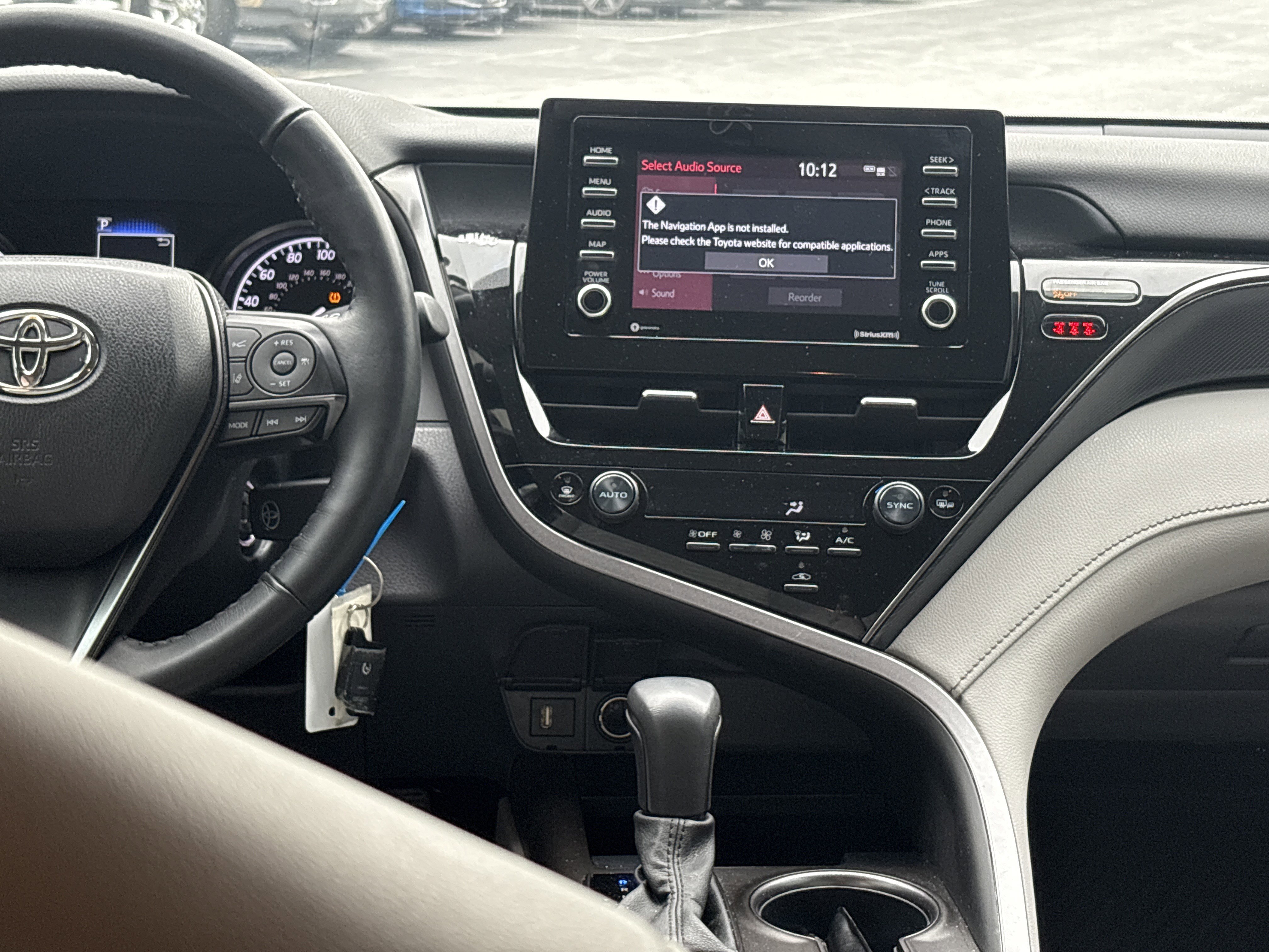 Used 2023 Toyota Camry SE image 29