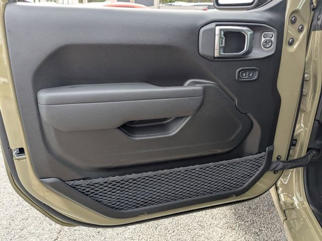 New 2026 Jeep Gladiator Sport image 11