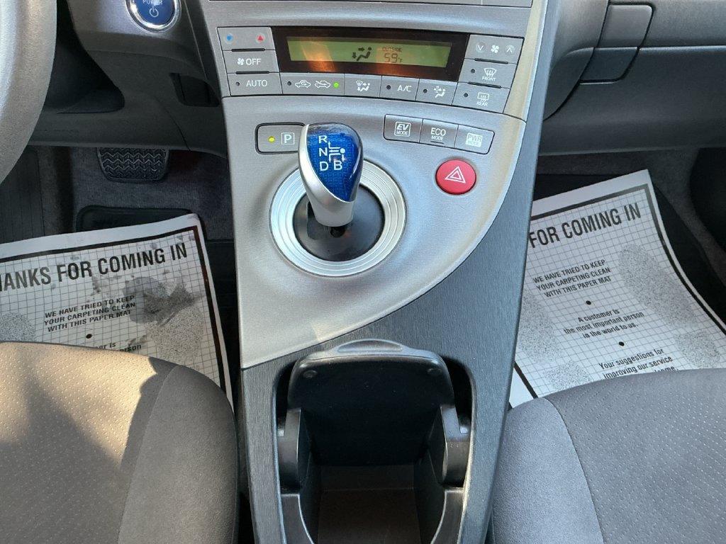 Used 2015 Toyota Prius Three FWD image 22
