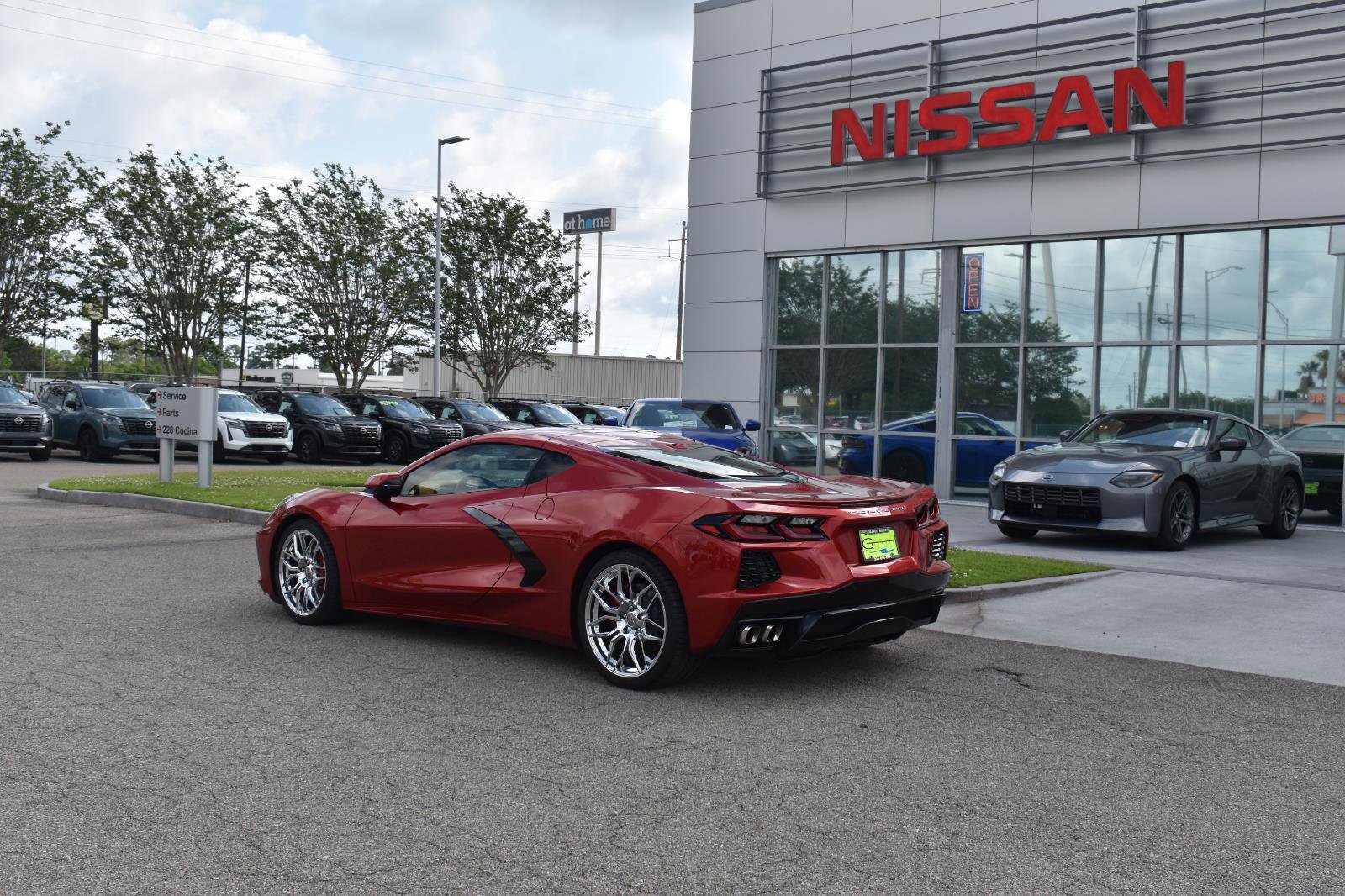 Used 2021 Chevrolet Corvette Stingray Premium Cpe w/ Engine Appearance Package RWD image 5