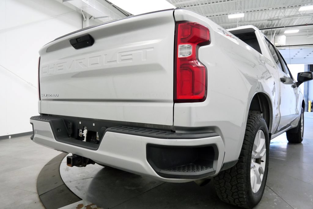 Used 2020 Chevrolet Silverado 1500 Custom w/ Custom Value Package AWD/4WD image 33