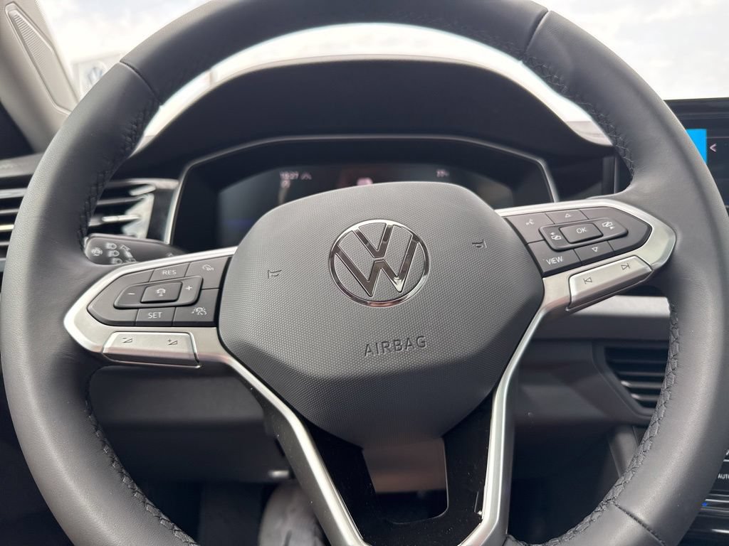 New 2026 Volkswagen Jetta SE FWD image 20