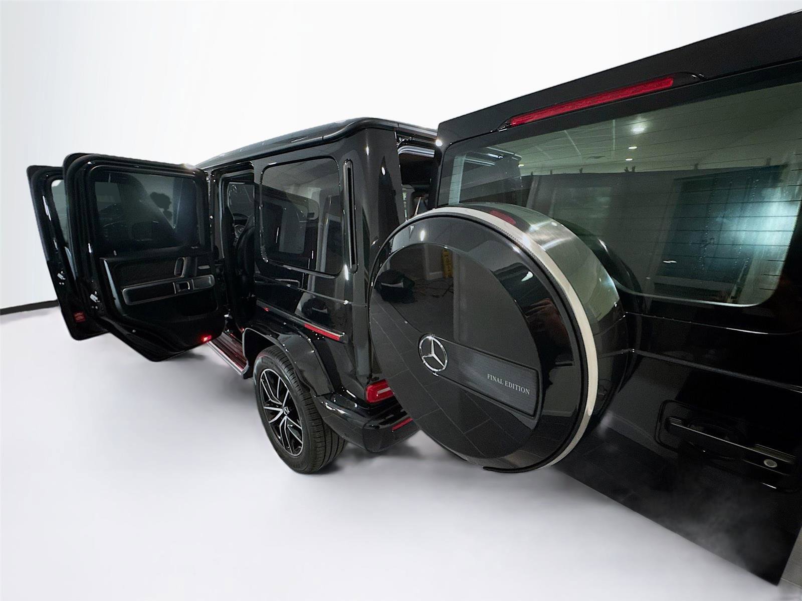Used 2024 Mercedes-Benz G 550 image 39