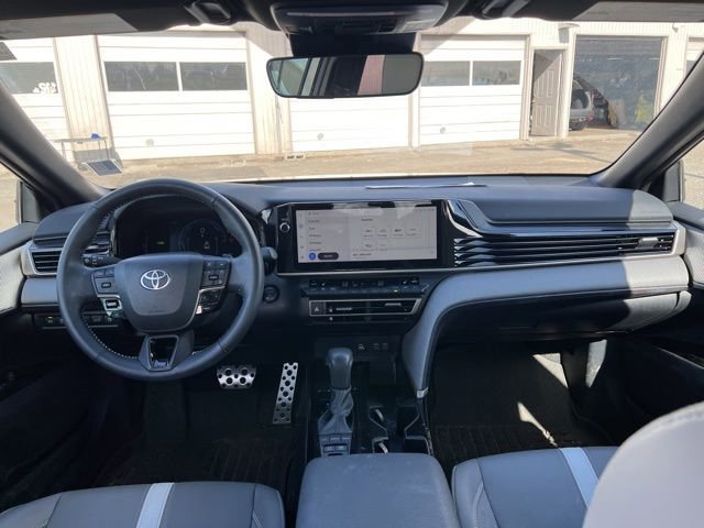 Used 2025 Toyota Camry SE w/ Multimedia Upgrade Package FWD image 6