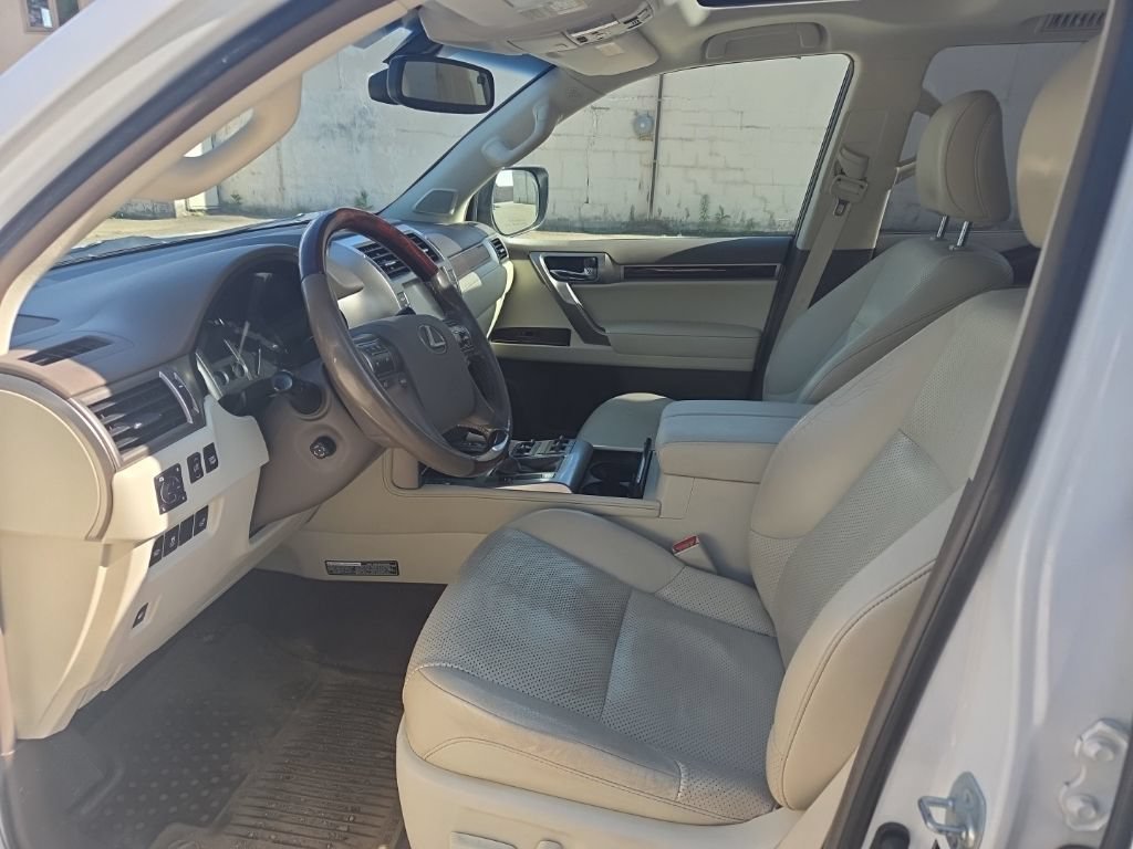 Used 2016 Lexus GX 460 Luxury AWD/4WD image 27