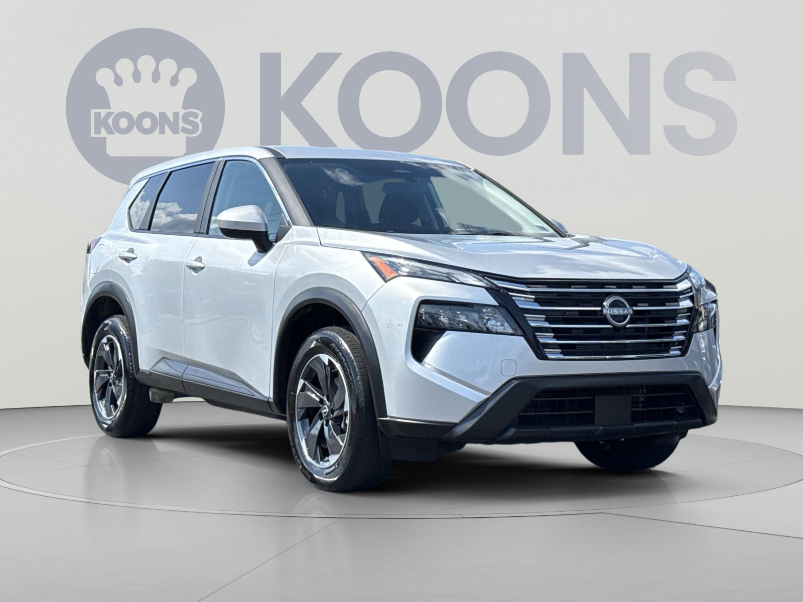 Used 2025 Nissan Rogue SV AWD/4WD image 10