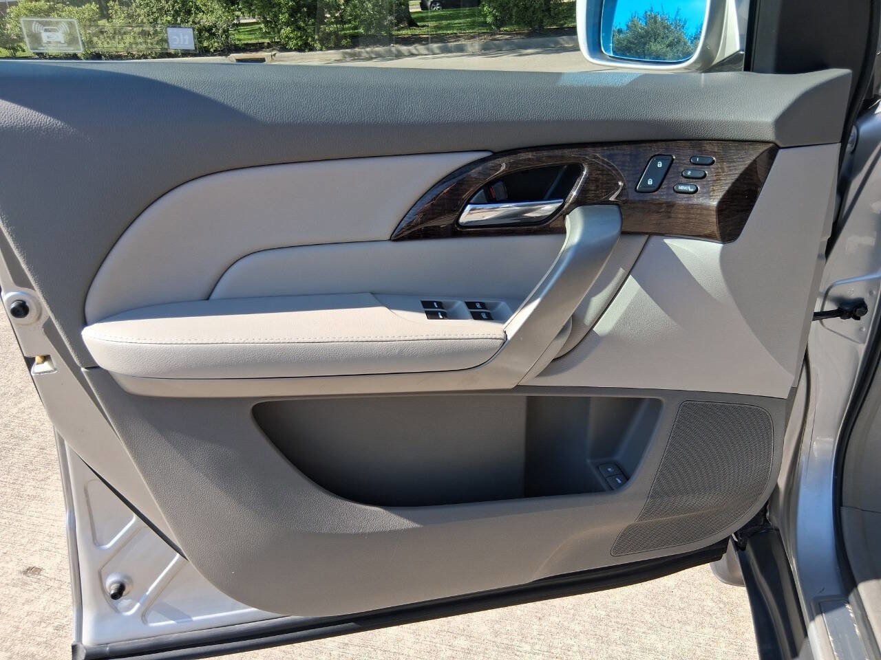 Used 2011 Acura MDX w/ Technology Package image 25