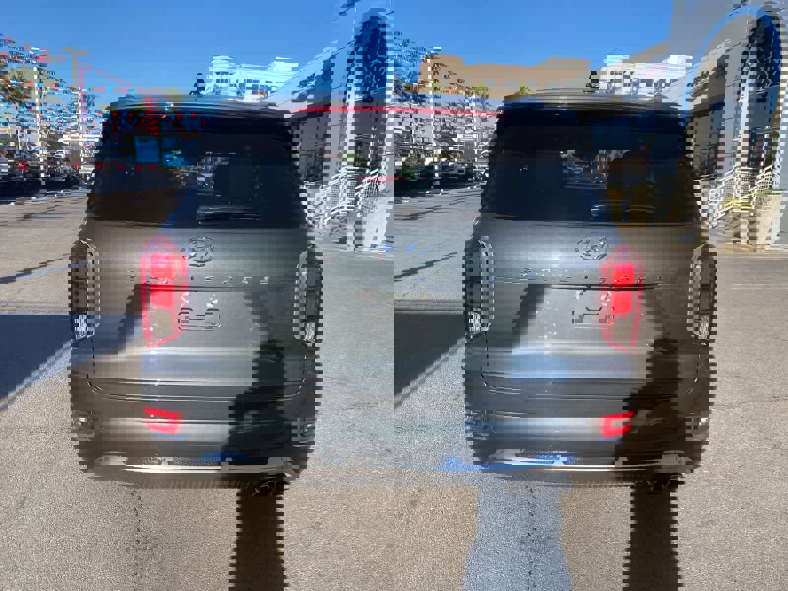 Used 2022 Hyundai Palisade Calligraphy w/ Winter Package image 8