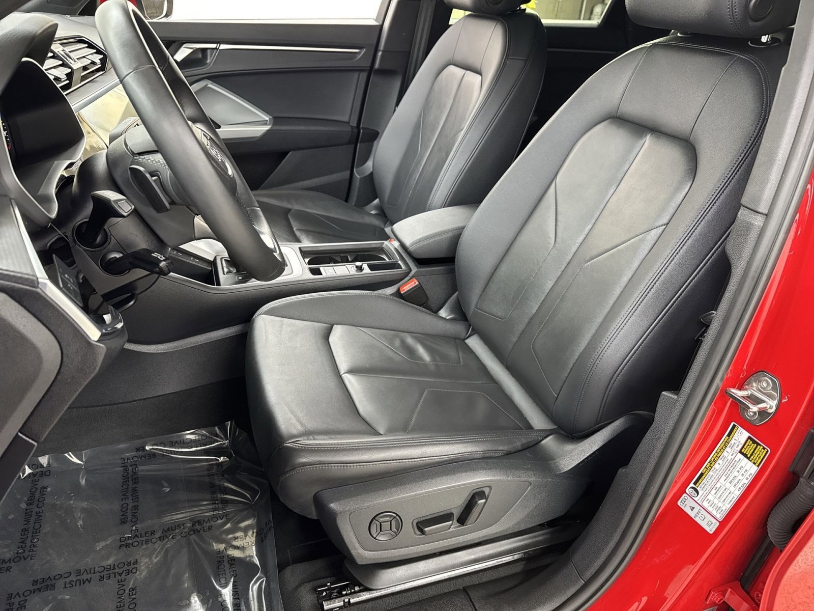 Used 2025 Audi Q3 2.0T Premium image 17