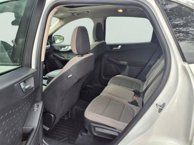 Used 2020 Ford Escape SE image 21