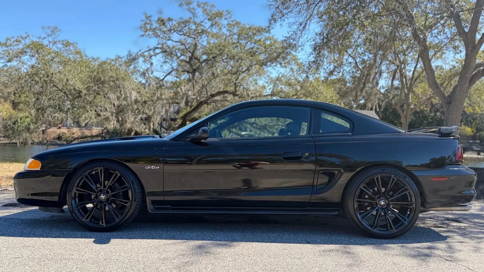 Used 1998 Ford Mustang GT RWD image 38