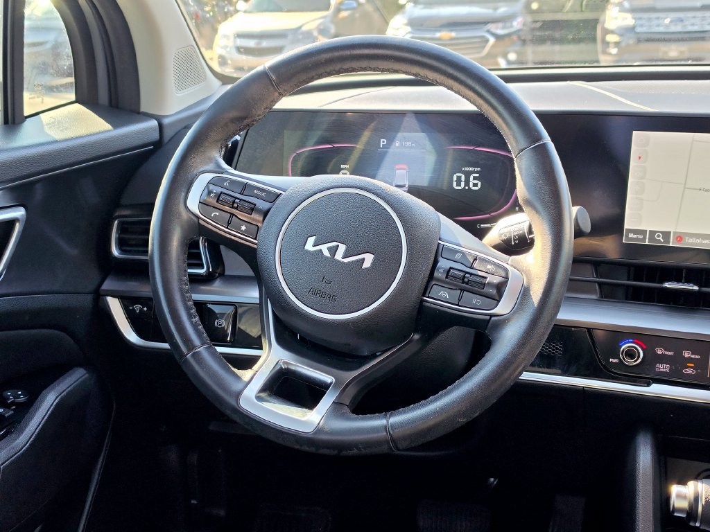 Used 2024 Kia Sportage EX FWD image 20