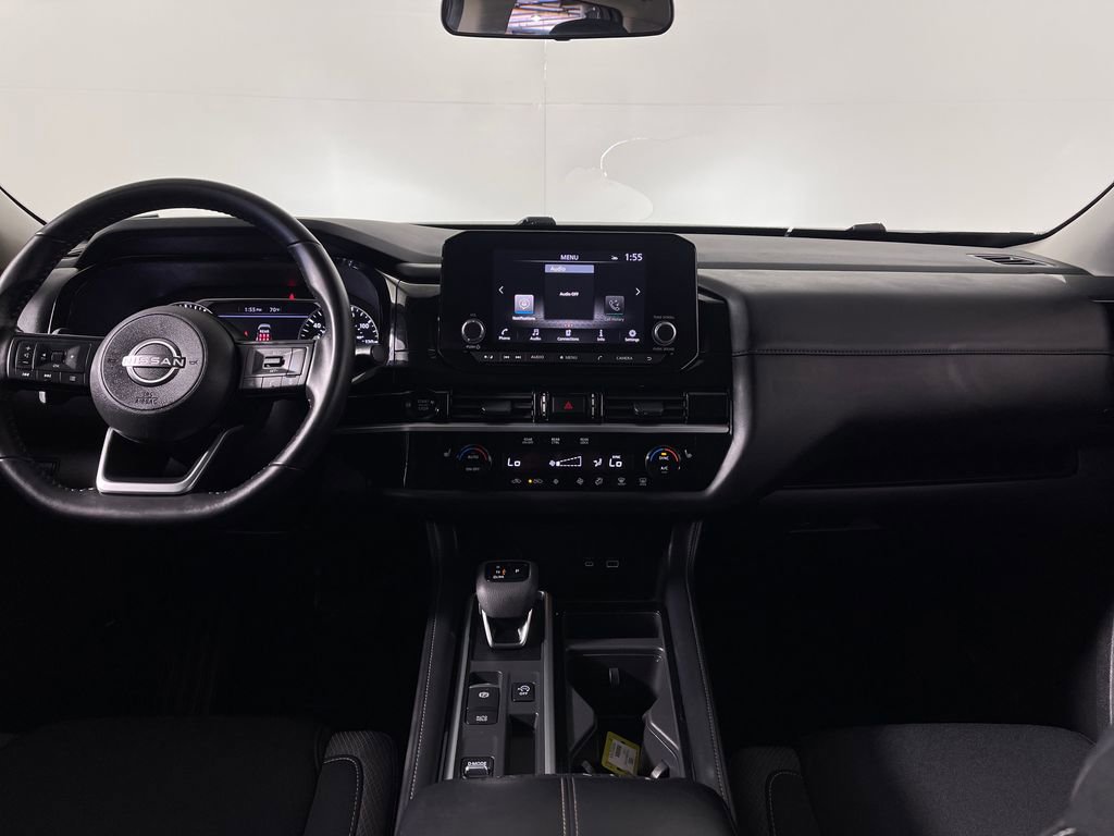 Used 2025 Nissan Pathfinder SV FWD image 14