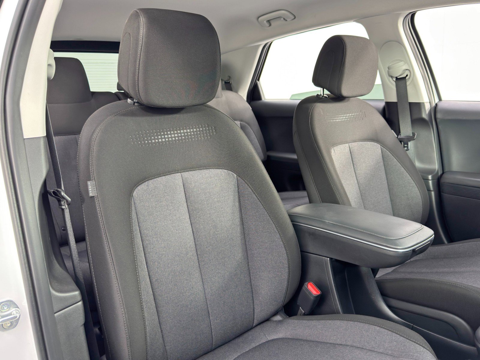 Used 2024 Hyundai Ioniq 5 SEL image 36