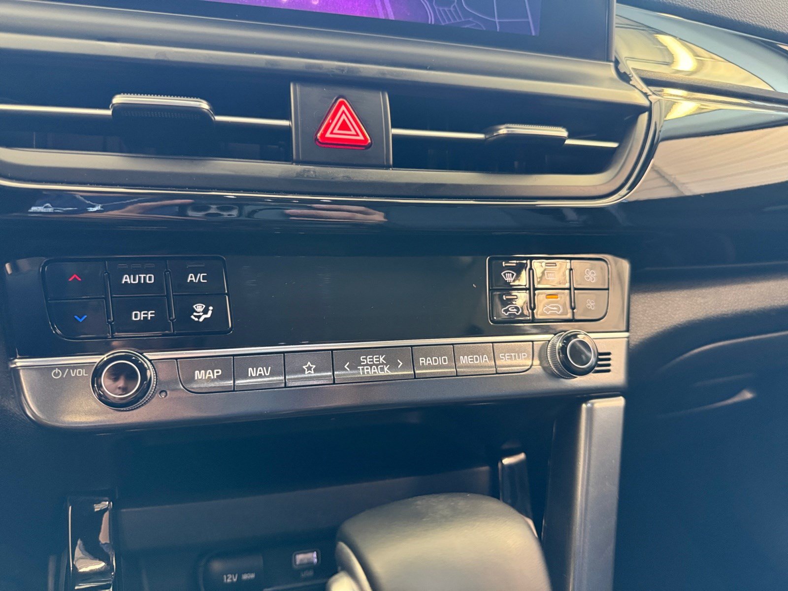 Used 2024 Kia Seltos S FWD image 28