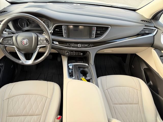 Used 2023 Buick Enclave Avenir w/ Avenir Technology Package AWD/4WD image 21