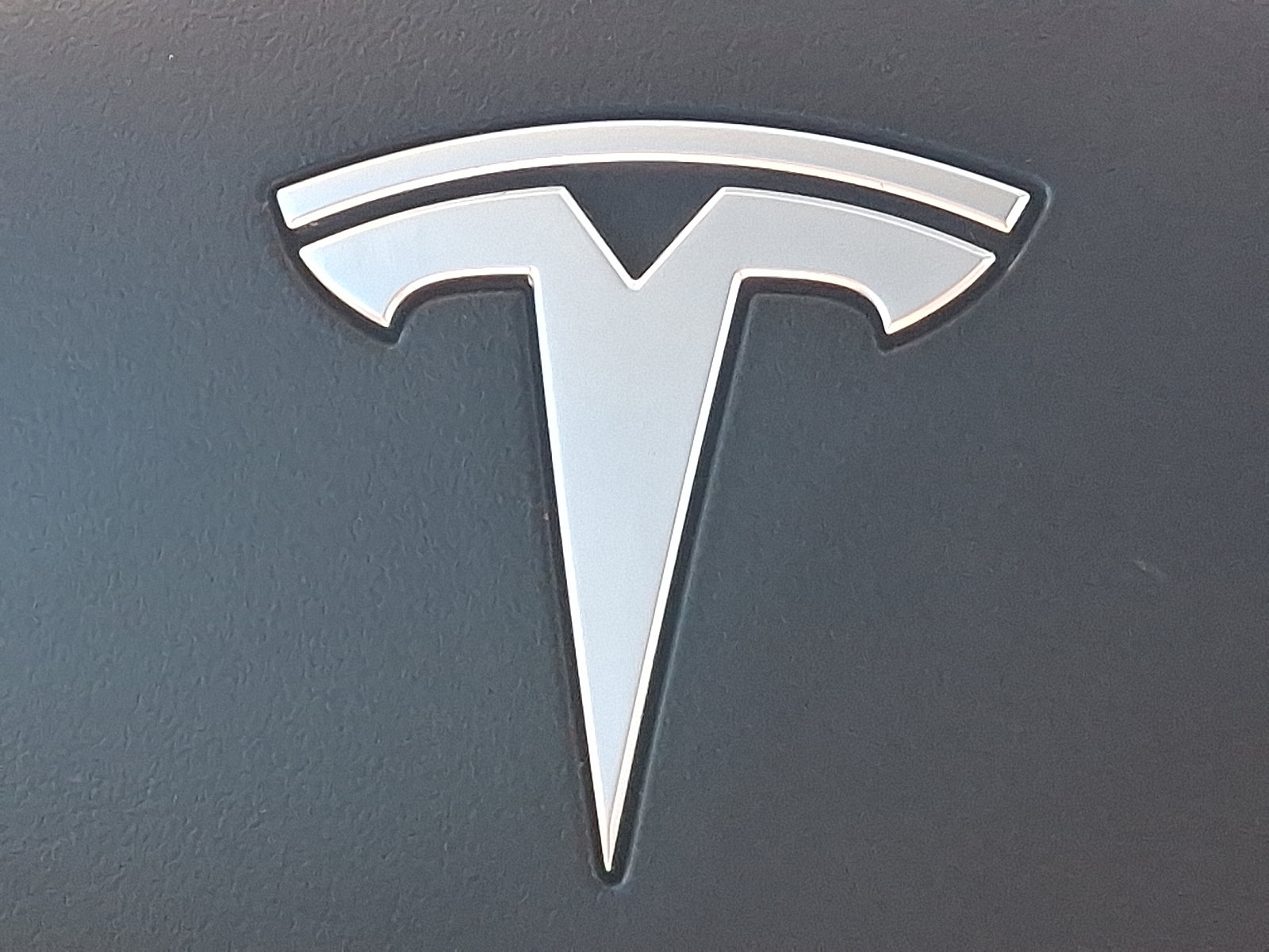 Used 2024 Tesla Model Y Long Range AWD/4WD image 31