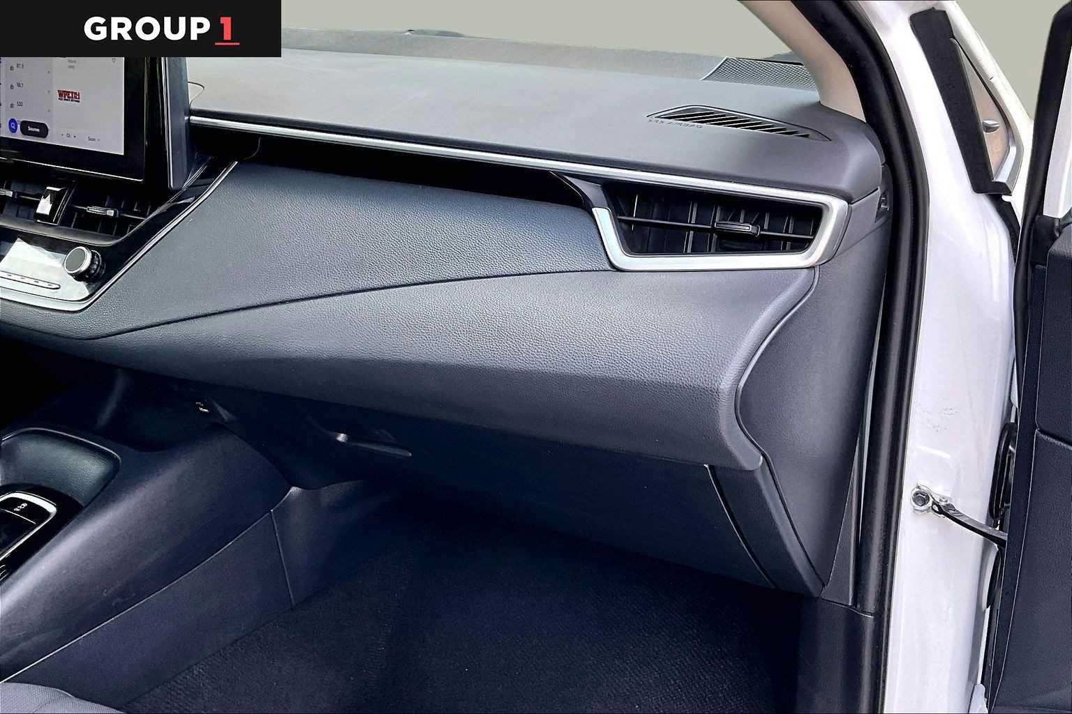 Used 2024 Toyota Corolla LE FWD image 19