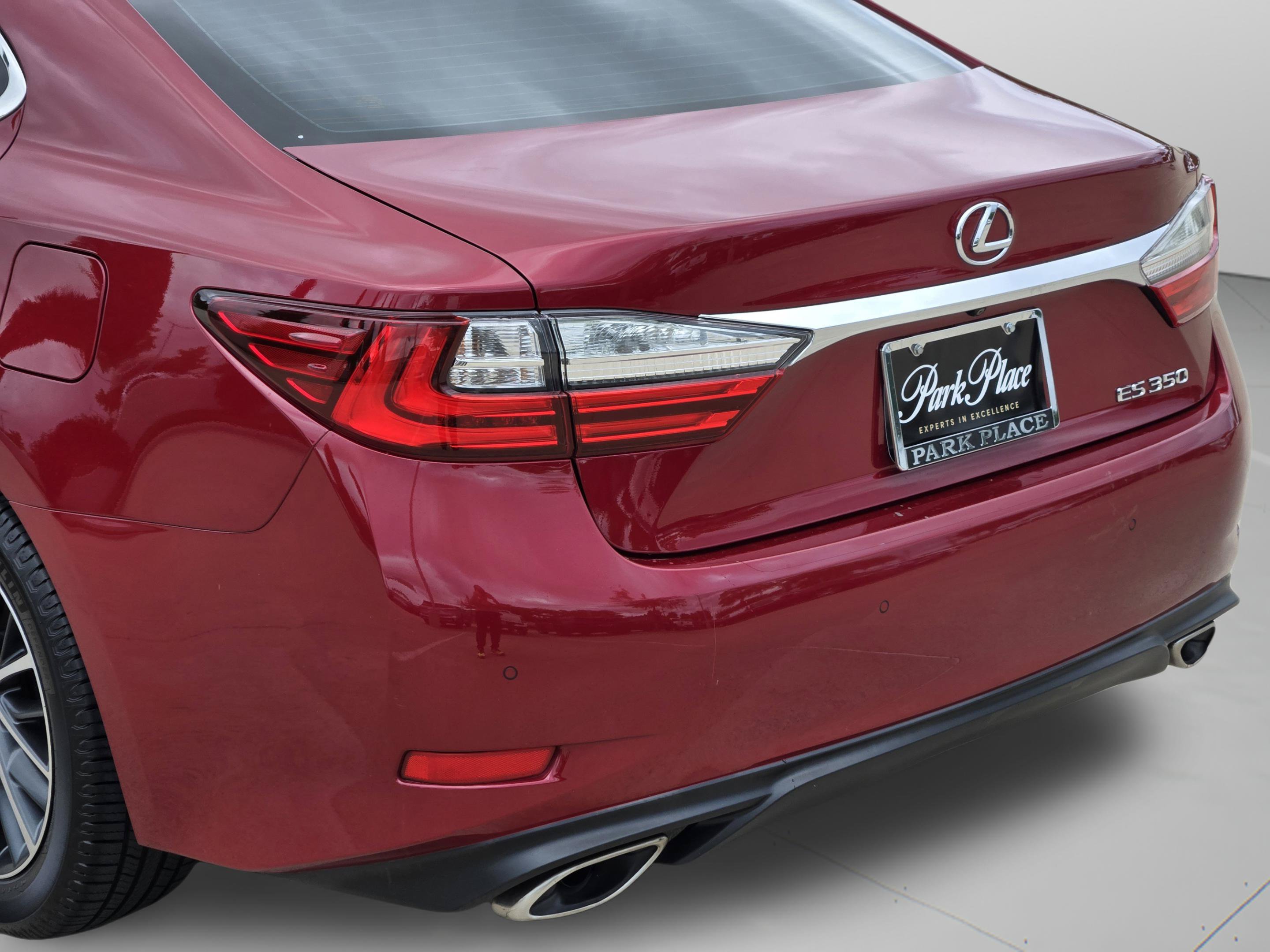 Used 2018 Lexus ES 350 w/ Luxury Package w/Wood Trim FWD image 40
