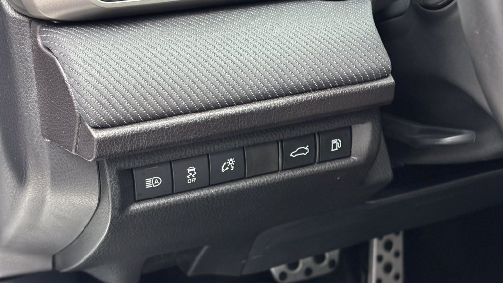 Used 2026 Toyota Camry SE FWD image 19
