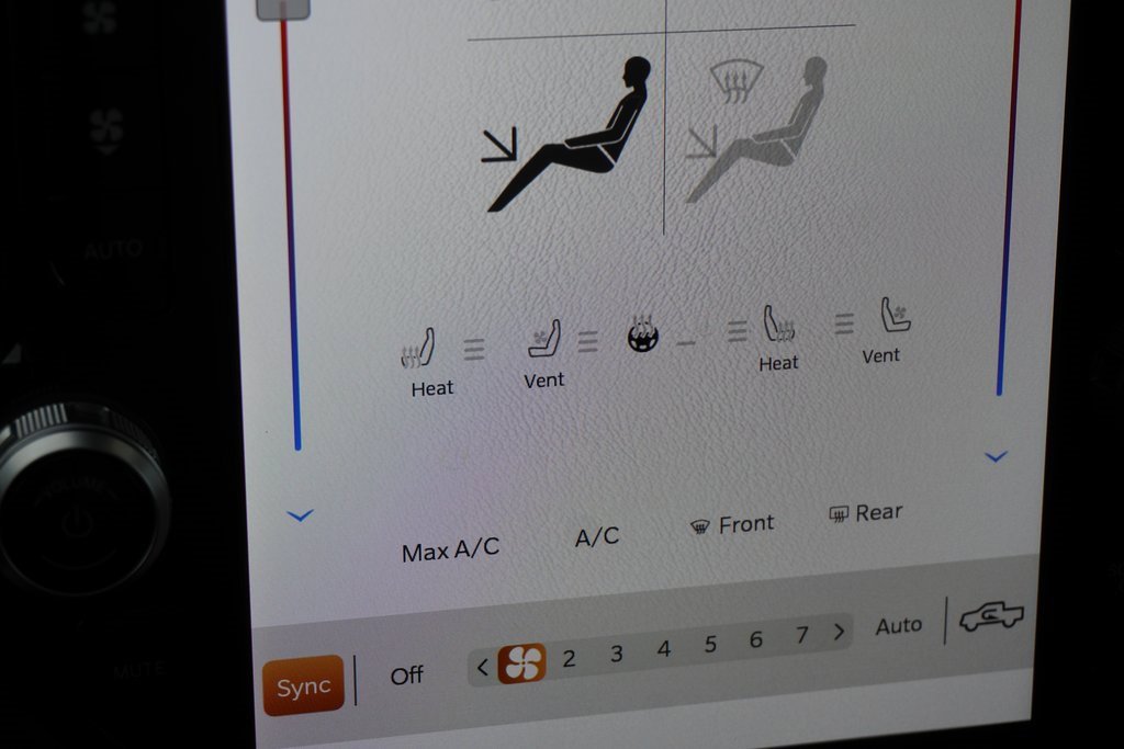 Used 2024 RAM 1500 Laramie image 28