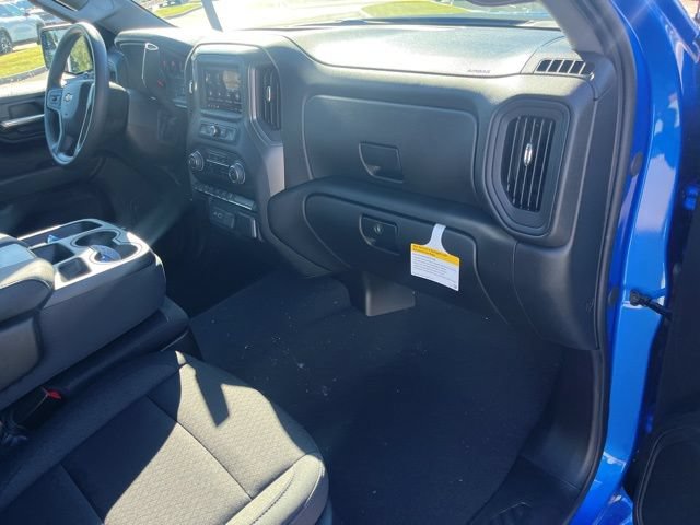 New 2026 Chevrolet Silverado 1500 Custom w/ Turbomax Blackout Package AWD/4WD image 32