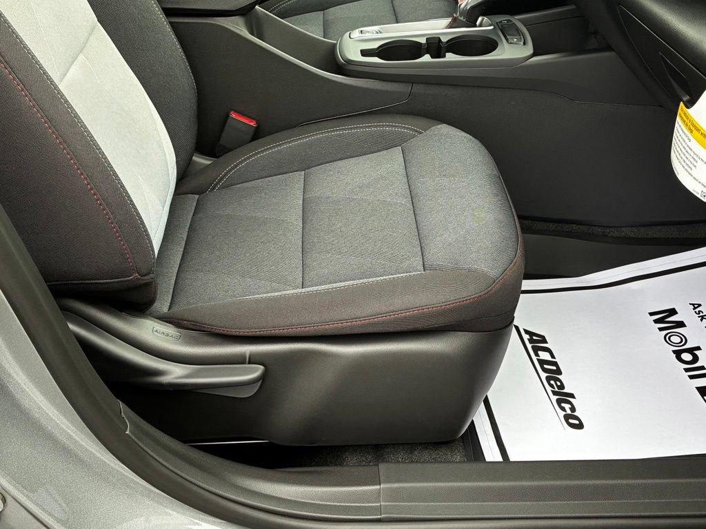 New 2026 Chevrolet Trax RS FWD image 17