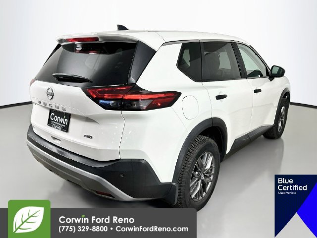 Used 2023 Nissan Rogue S AWD/4WD image 9